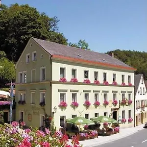 Gasthof & Goldener Hirsch Hotel
